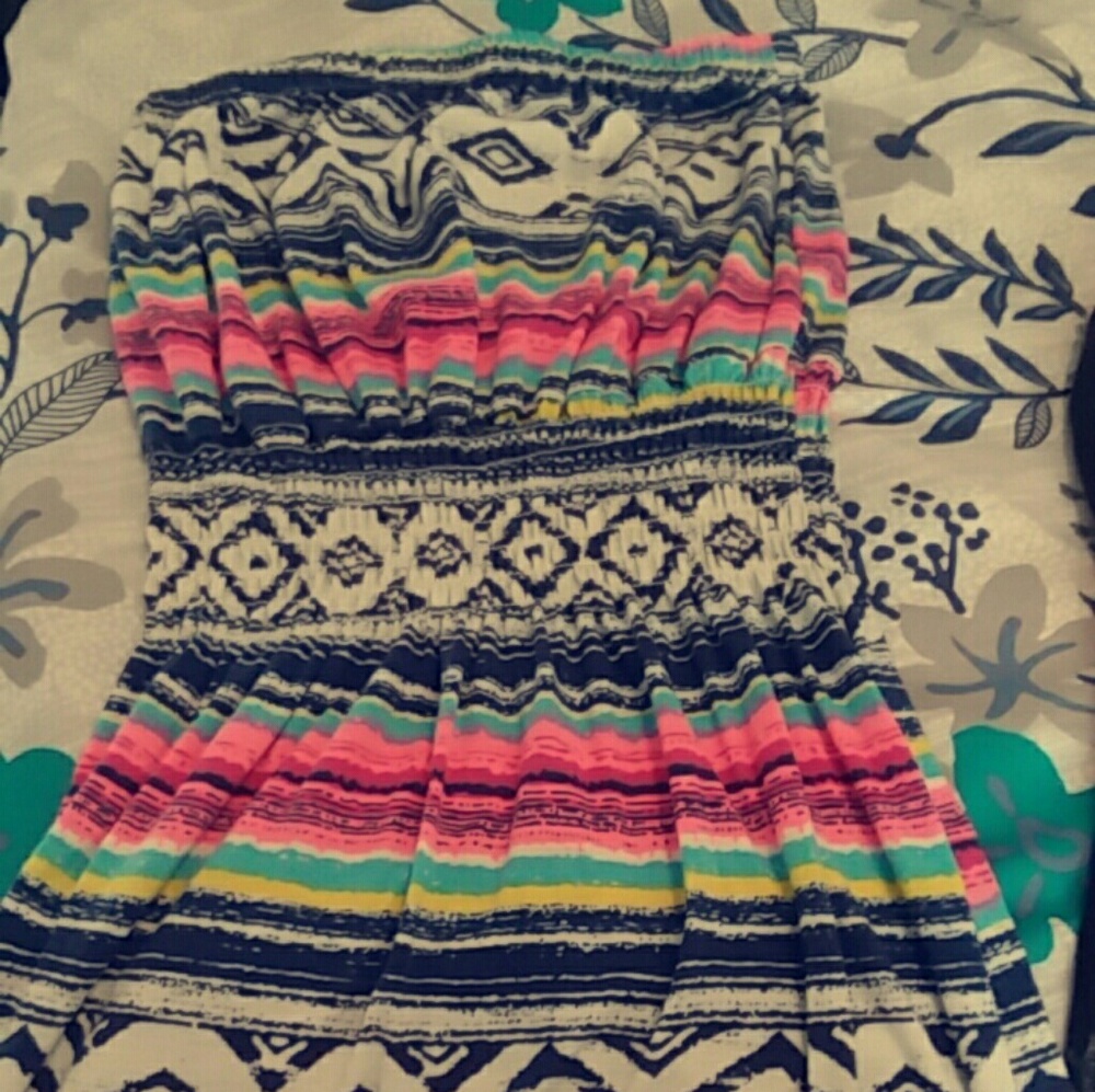 Strapless (short) dress